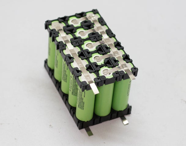 info-1-426 Battery Pack Capacity and Voltage