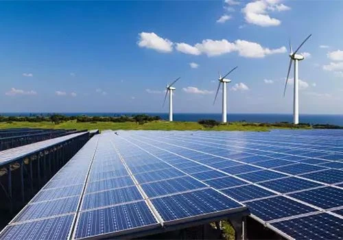Proġetti Ibridi Riħ-Solari Stmati Li Jilħqu 11.7 GW Sal-2023: Rapport